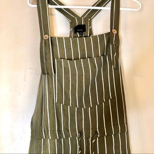 Woman’s Jumpsuit/Overalls